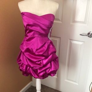 cute simplistic prom/homecoming dress